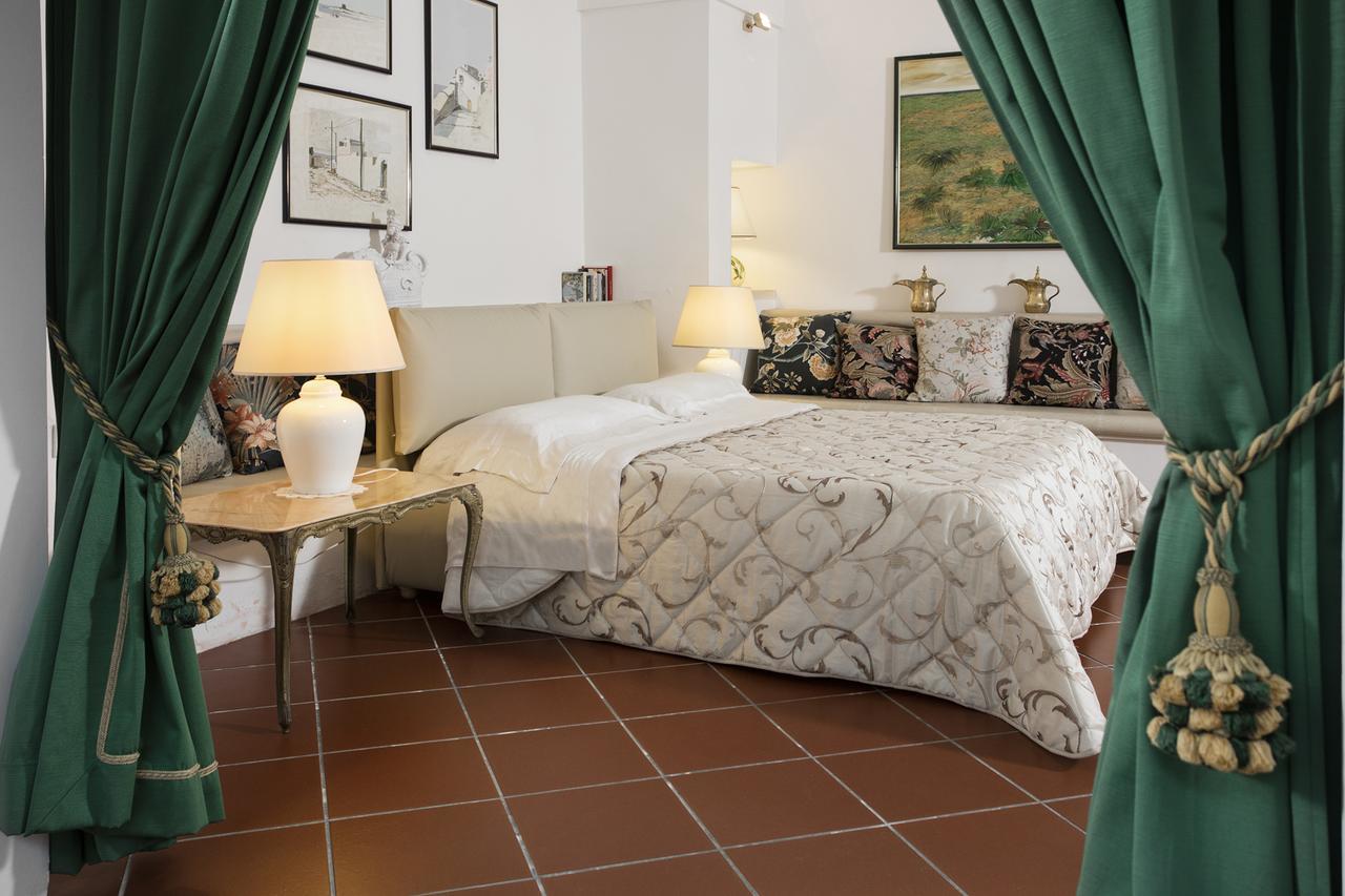 Bed & Breakfast Antica La Viola, With Private Pool